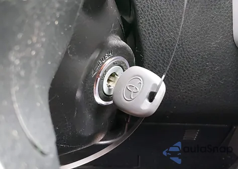 2017 Toyota Highlander Le Plus из США, поврежденный, VIN 5TDBZRFH3HS371971